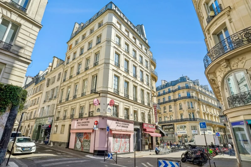 GRAND STUDIO - Quartier Opéra - Paris 2ème 8