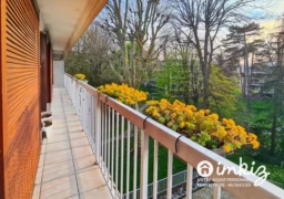 Dernier étage avec ascenseur - 126m² – 2 garages 2