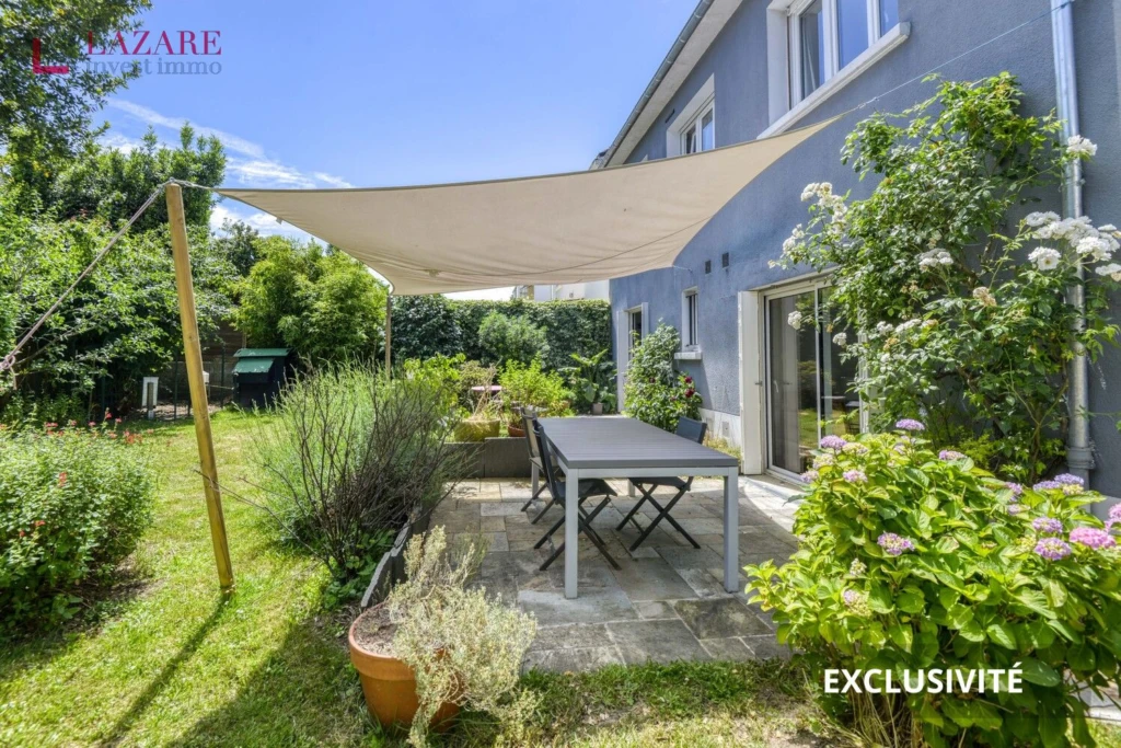 A VENDRE MAISON T9 NANTES (HAUTE MITRIE) 1