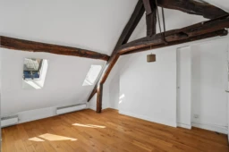 Studio bon état- 27m2 au sol- Paris 2ème 1
