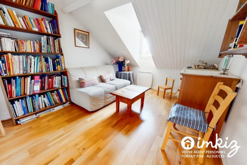 Duplex 137 m2 carrez (168m² sol) 5ch, Pl Alex. 1er 11