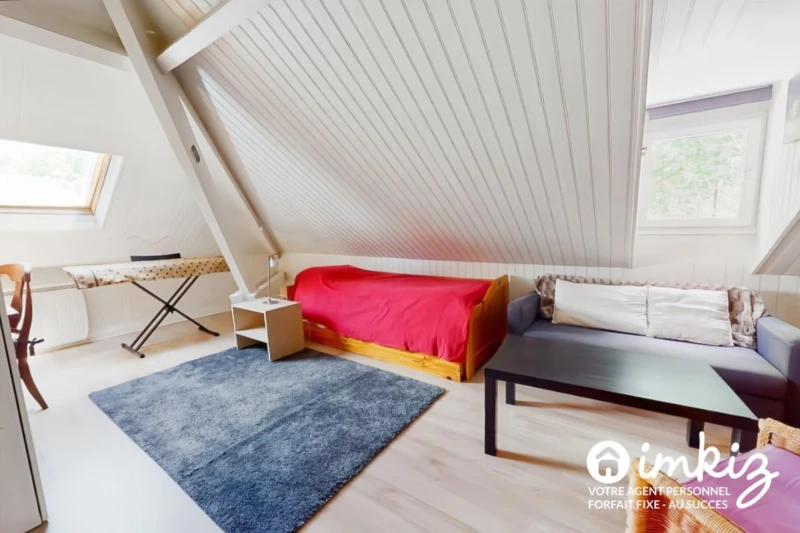 Duplex 137 m2 carrez (168m² sol) 5ch, Pl Alex. 1er 12