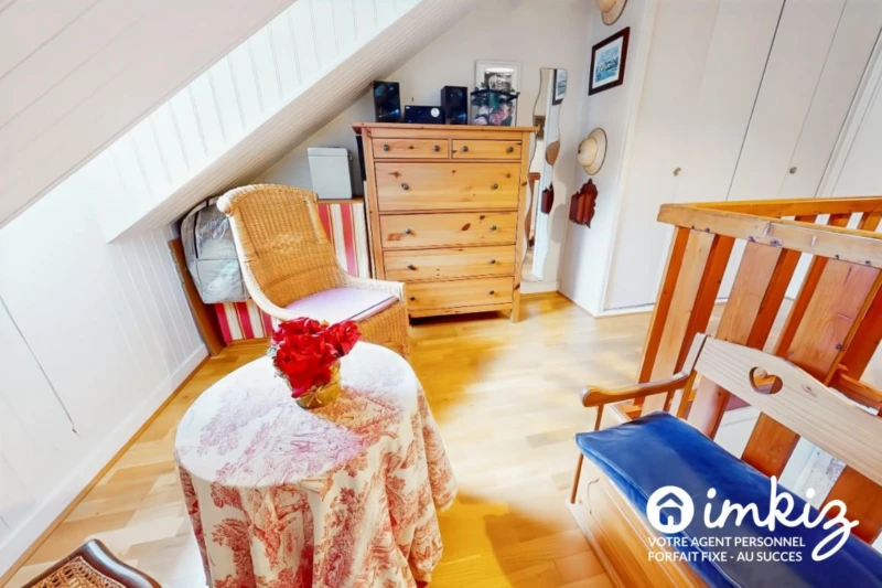 Duplex 137 m2 carrez (168m² sol) 5ch, Pl Alex. 1er 14