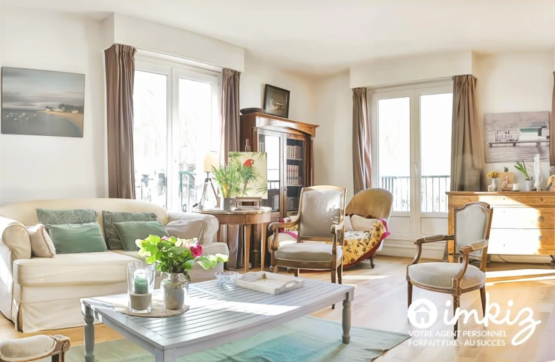 Duplex 137 m2 carrez (168m² sol) 5ch, Pl Alex. 1er 4