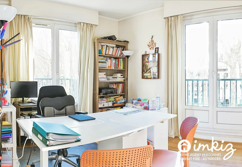 Duplex 137 m2 carrez (168m² sol) 5ch, Pl Alex. 1er 10