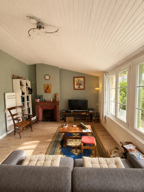 MAISON FAMILIALE + COMMERCE – 5 CHAMBRES 4