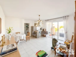Magnifique T2 lumineux avec terrasse et parking ! 1