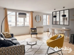 Dernier étage – 4 chambres – Résidence familiale 1