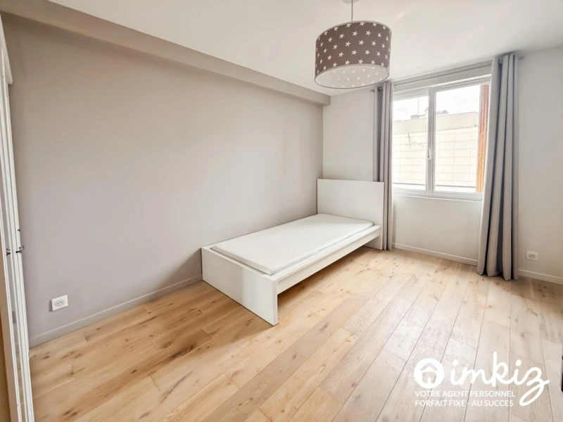 Dernier étage – 4 chambres – Résidence familiale 6