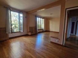 Maison d’habitation avec jardin, box, et ssol 2