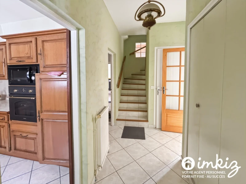 Maison 4 pièces de 85 m² offrant un beau potentiel 4