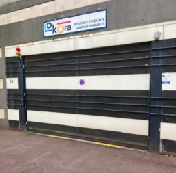 Place de parking 8 m² 1