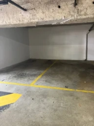 Place de parking 8 m² 2