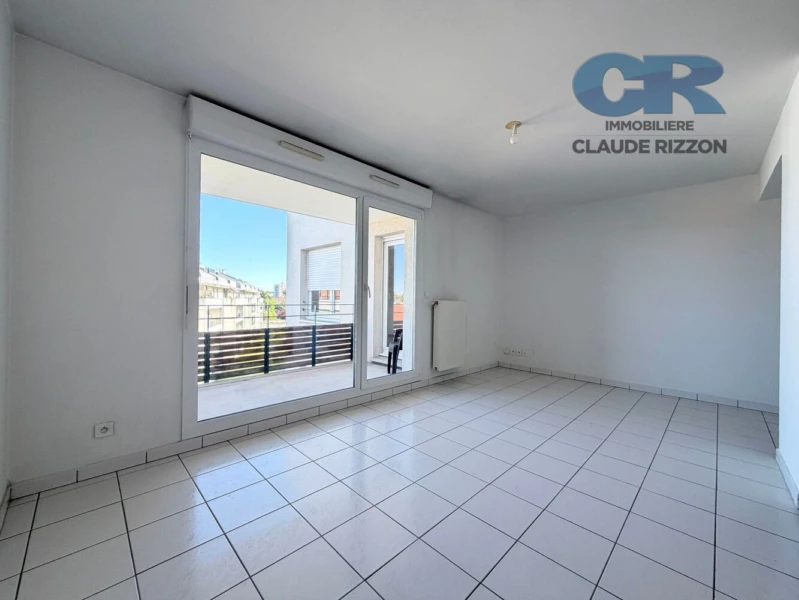 RUE DE VIC - 3 pièces à vendre 6