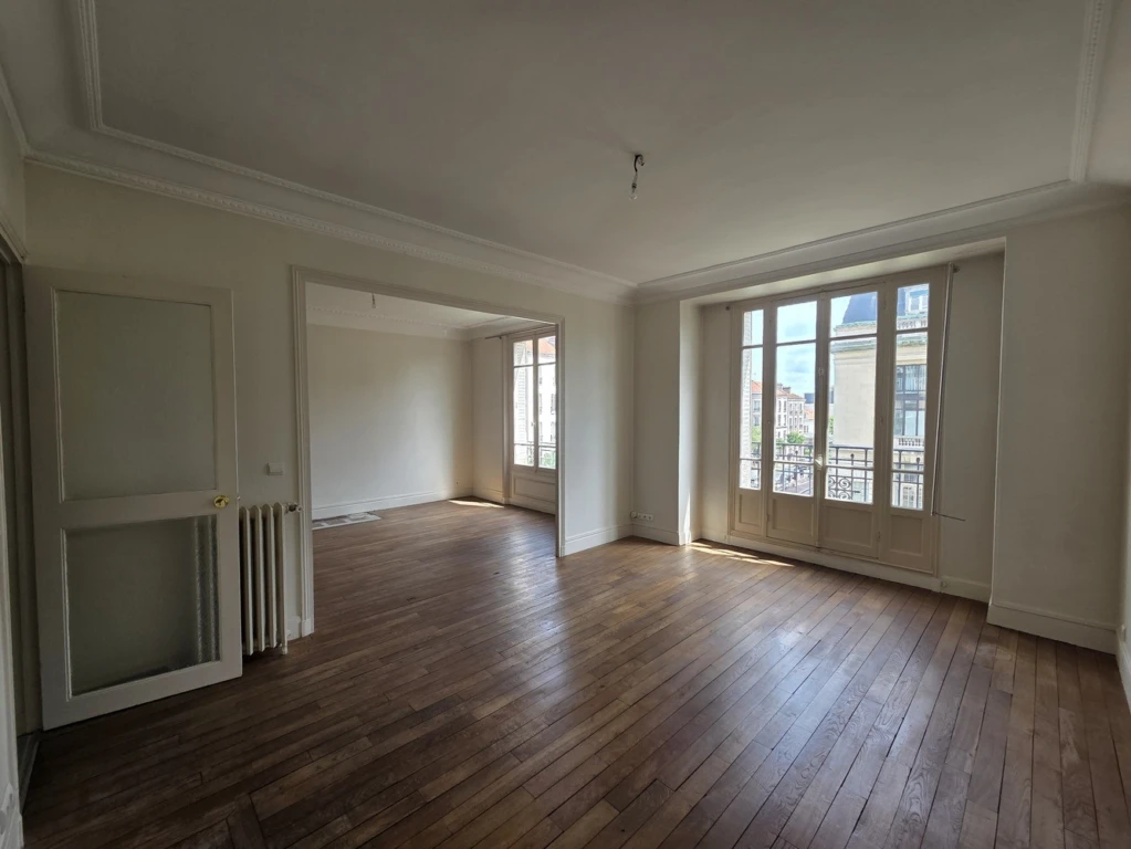 Appartement 4 pièces 95.87m² ADAMVILLE 3