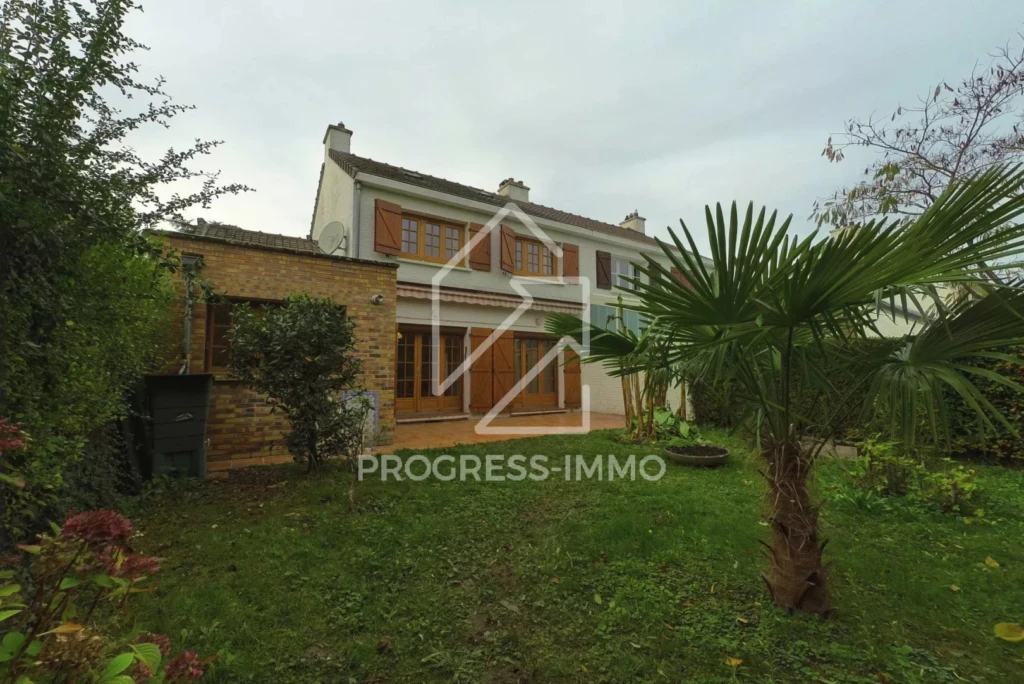 Maison 107m² terrain 278m² Quartier Bois l'Evêque 1