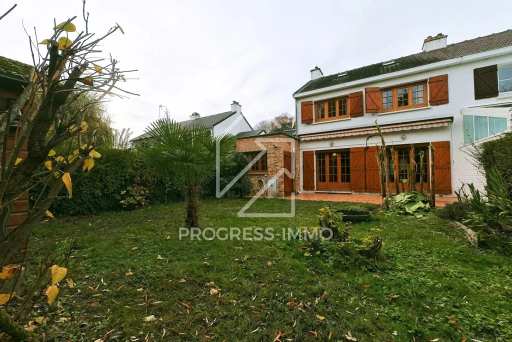 Maison 107m² terrain 278m² Quartier Bois l'Evêque 2