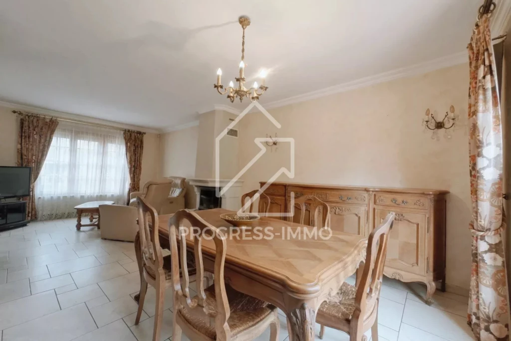 Maison 107m² terrain 278m² Quartier Bois l'Evêque 3