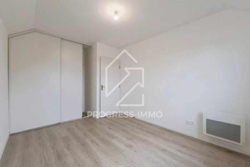 Maison de 85m² sur 238 m² terrain construction récente 8