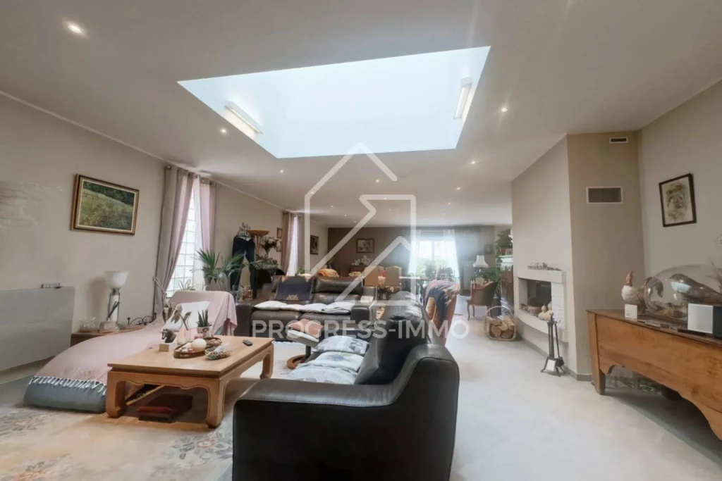 Ensemble Immobilier de 10 Logements et 1 Entrepôt au Centre-ville 6