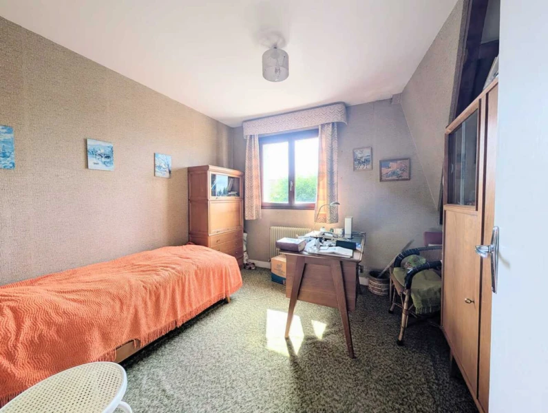 Maison lumineuse à Ormesson à fort potentiel 13