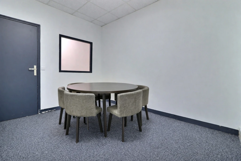 Bureaux privé, cuisine et salle de réunion 3