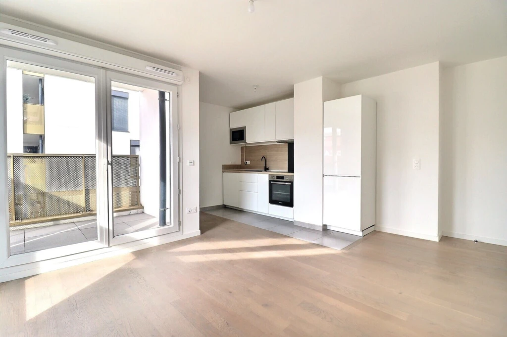 3 pièces 62m² - proche métro - Terrasse 1