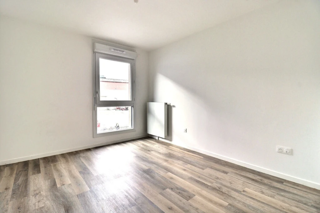 3 pièces 62m² - proche métro - Terrasse 3
