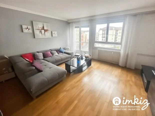 LYON 4ᵉ – CROIX-ROUSSE – T3 DE 77 M² AVEC PARKING 2