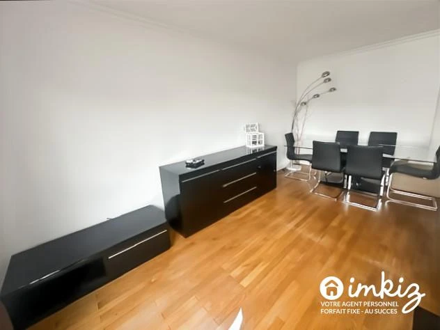 LYON 4ᵉ – CROIX-ROUSSE – T3 DE 77 M² AVEC PARKING 3