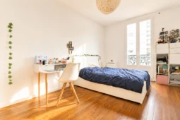 Montrouge, secteur Mairie / Beffroi 5P 111M² 2