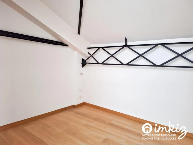 Montmartre 2 Pièces Style Loft avec climatisation 7