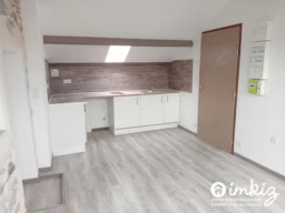Immeuble rénové - 8 appartements 2