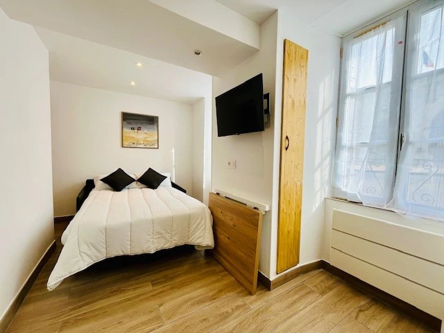 Appartement refait à neuf - Porte Royale 5
