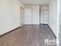 Attique rare 57 m² + 49 m² terrasse triple expo 3