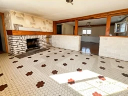Maison 3 pièces à rénover avec jardin de 950m² 1