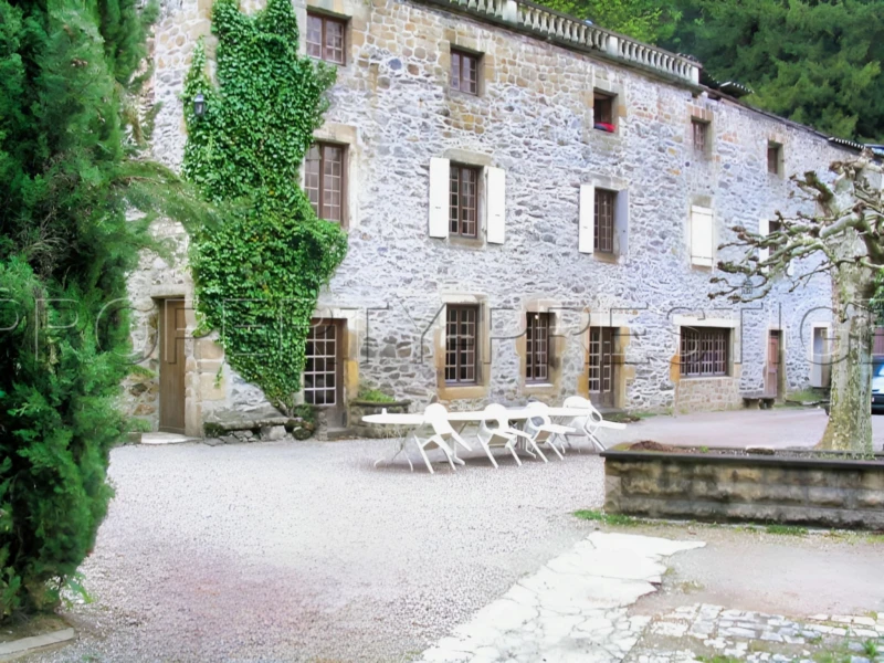 ARDECHE Domaine Réceptions Mariages 5.3 HA Rivière 9