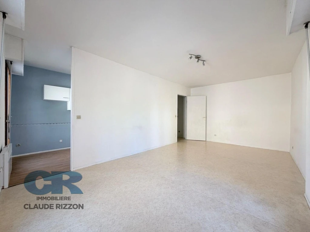 PLACE DES VOSGES - F2 à vendre 5