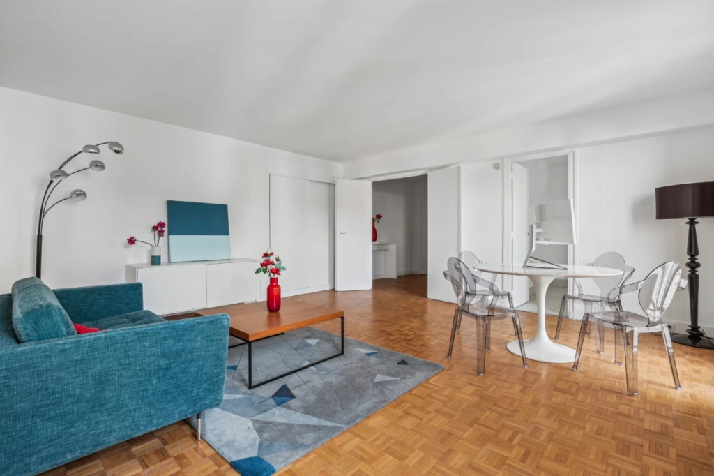 Exclusivité- Grand 4 Pièces- Versailles Château 1