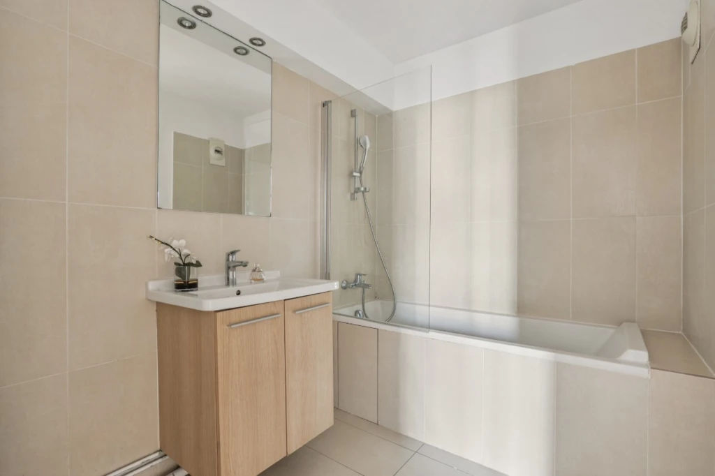 Exclusivité- Grand 4 Pièces- Versailles Château 9