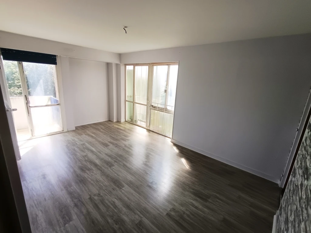 T2 avec balcon – Rés Parc Beauvillé 2