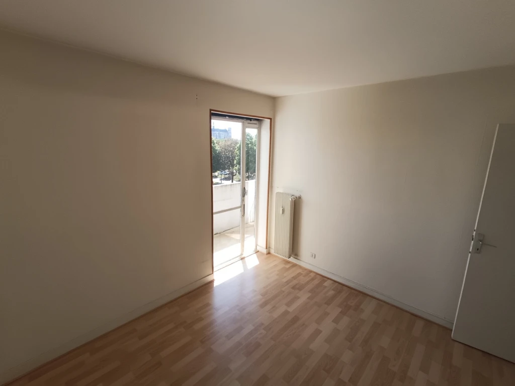 T2 avec balcon – Rés Parc Beauvillé 5