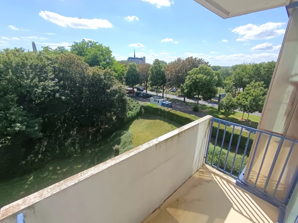 T2 avec balcon – Rés Parc Beauvillé 7