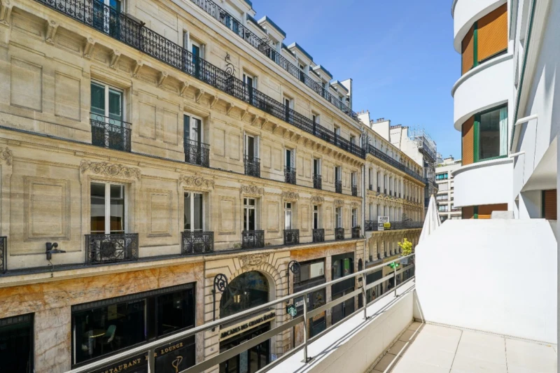 T2 Rénové - Quartier Champs-Elysées - Paris 8 9
