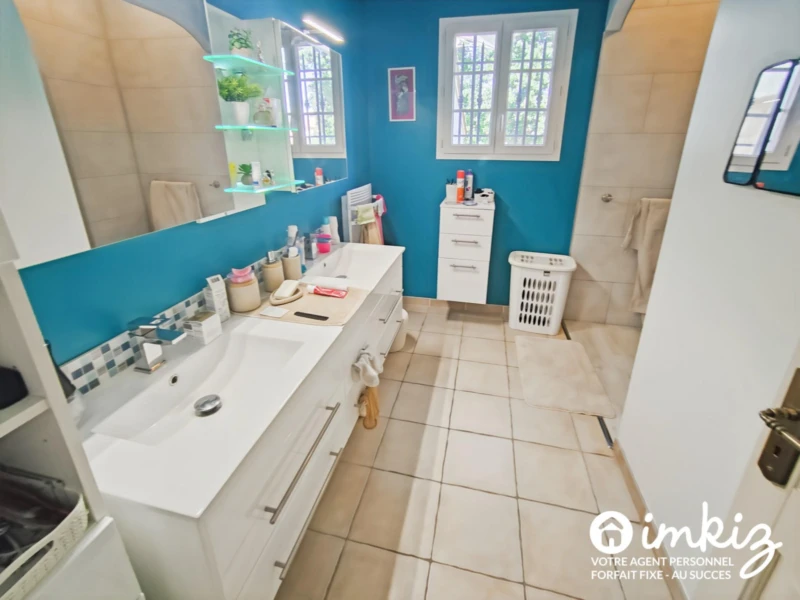 2 Maisons de plain pied de 9 et  4 pièces piscine 10