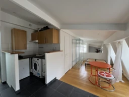 LOCATION MEUBLÉE - STUDIO LUMINEUX 2
