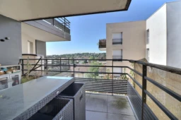 4 pièces lumineux, terrasse 11m2 3