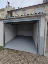 A louer box stockage ou stationnement 1