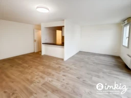 4 pièces de 62 m², comme neuf vue jardin parking 1