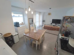 Appartement 1 chambre parking privé. 1